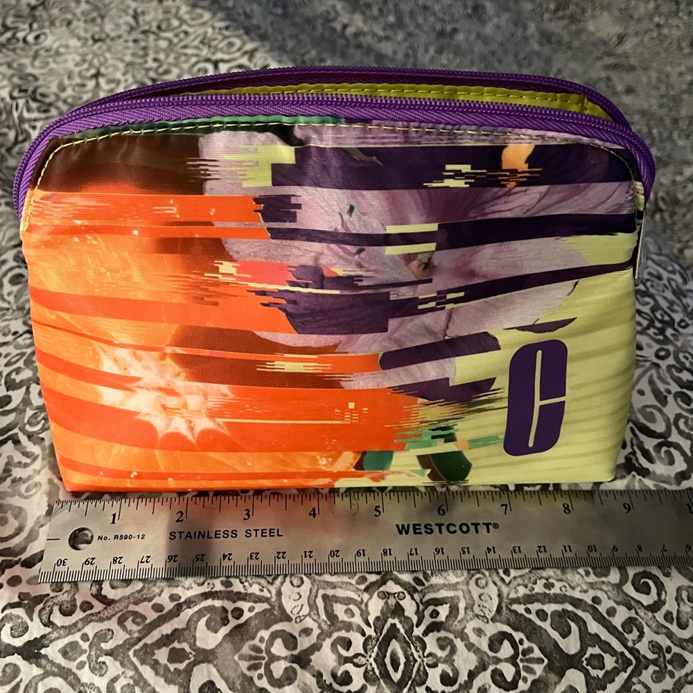 Clinique Cosmetic Bag with Color Strip Printed New - Picture 4 of 4